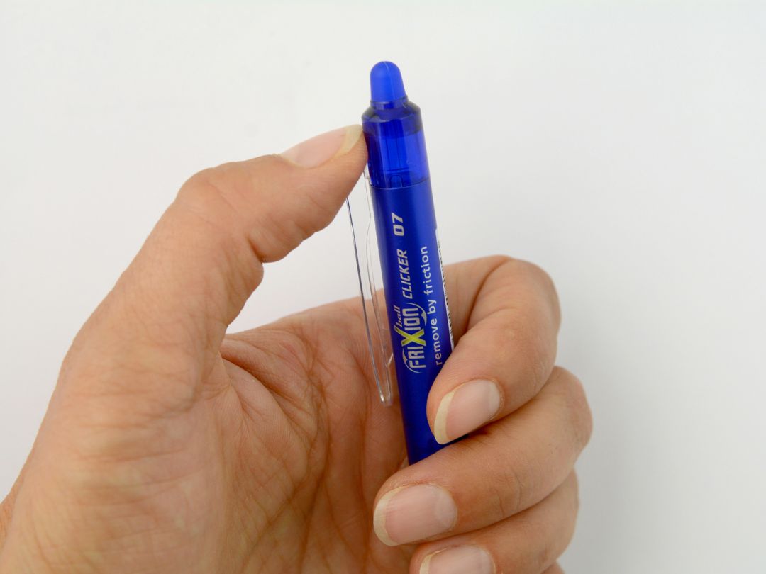 PILOT FRIXION CLICK NEGRU 0.7 - 4